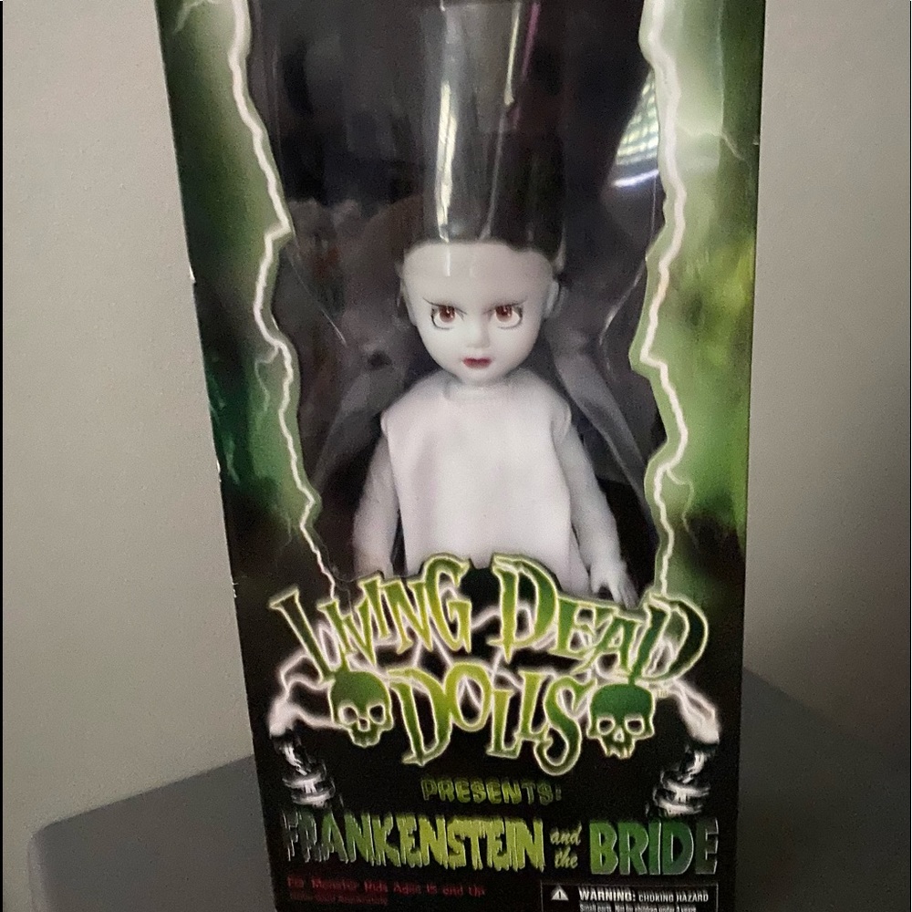 Living dead dolls the bride